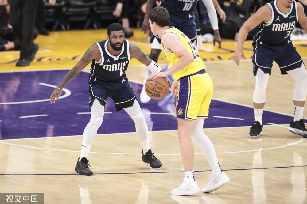 管理层对他 管理层对他