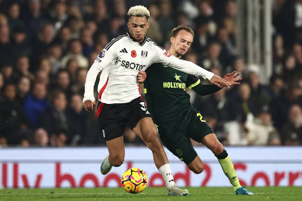 他是一名年 他是一名年