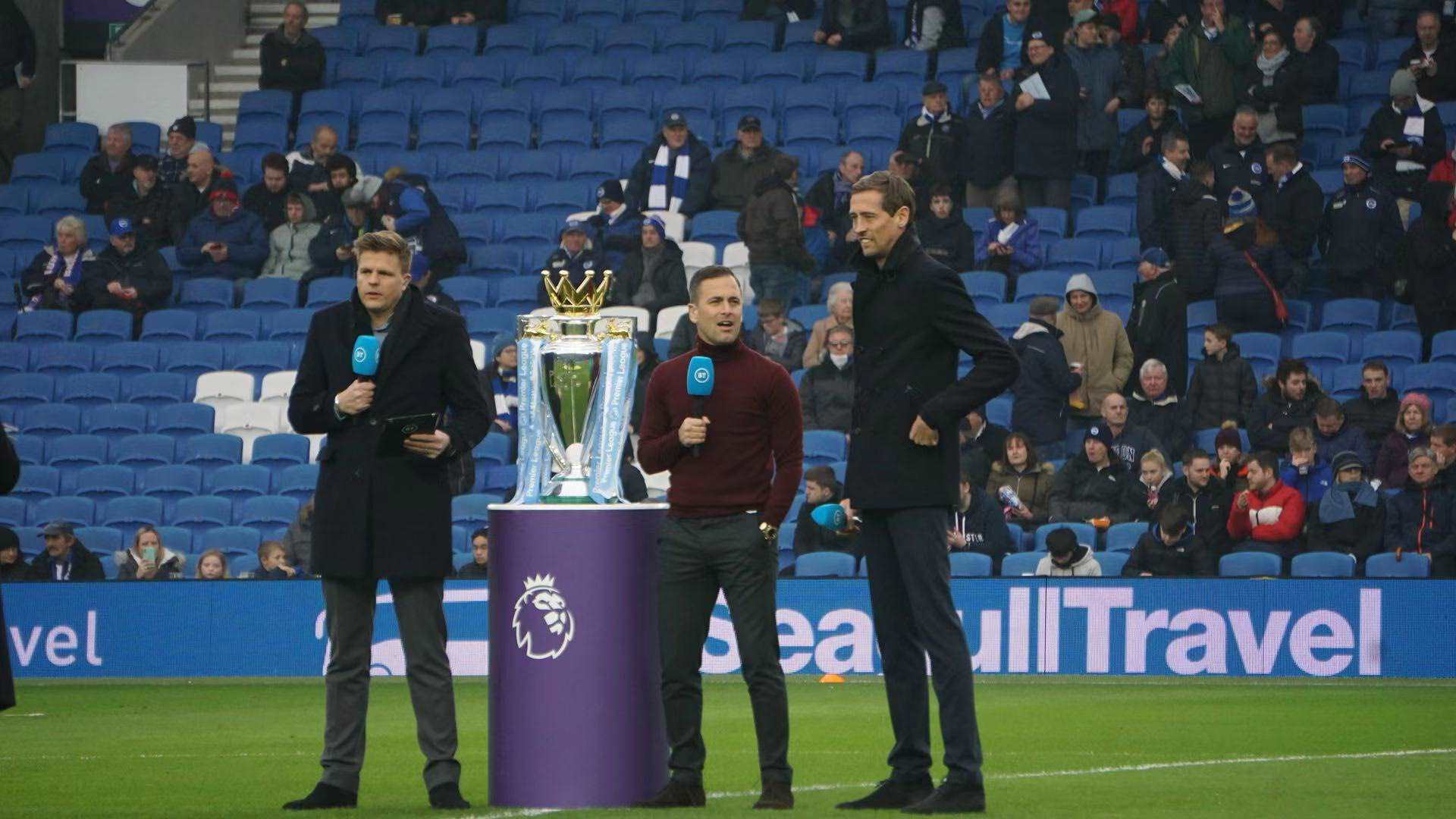 似的冲突 似的冲突