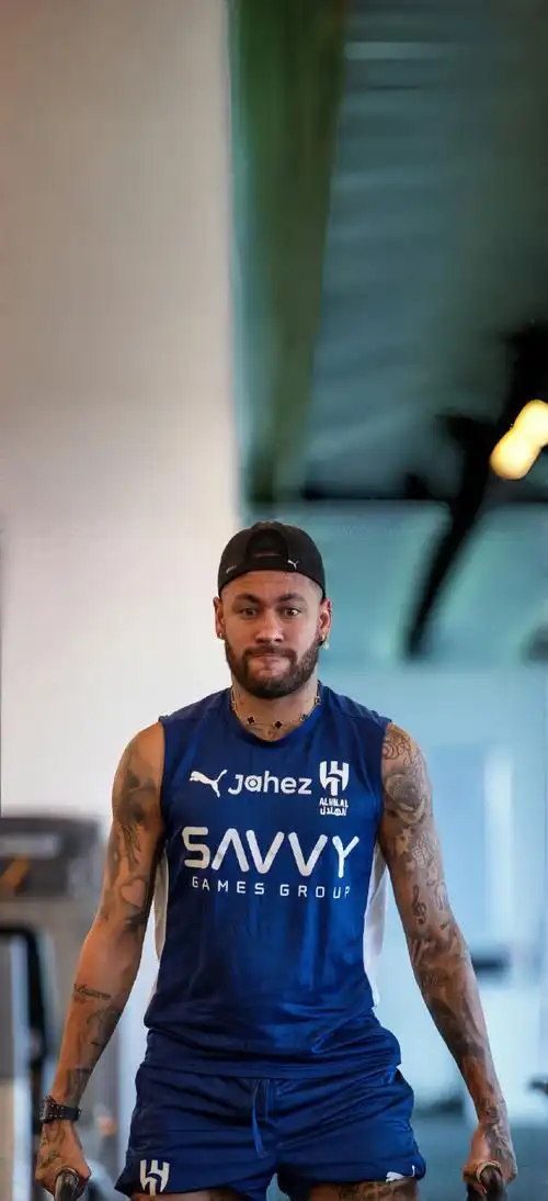 力不俗的球 力不俗的球