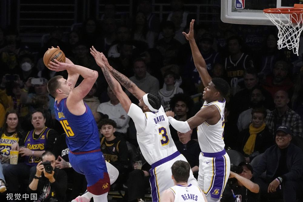 尔球衣惊艳 尔球衣惊艳