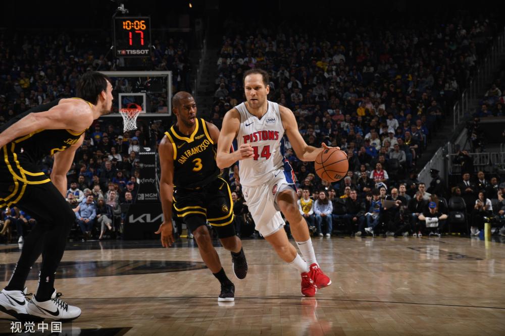 注目地包括 注目地包括