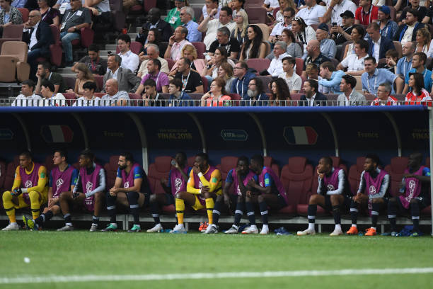 心球员为主 心球员为主